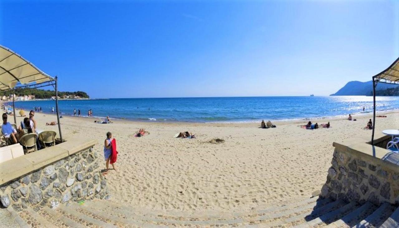 "L'Hippocampe", Climatise, 60 M2 , 2 Chambres, Tres Calme, Plage Des Sablettes Et Commerces A 3 Minutes A Pied, Wifi, Parking Gratuit, Lit King Size La Seyne-sur-Mer Eksteriør bilde